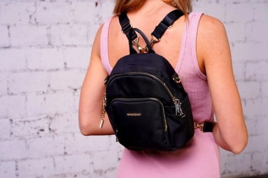 Городской рюкзак для стильной женщины