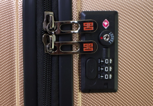 Замки на чемоданах — от кодовых до TSA