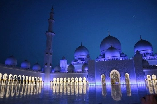 Отдых в Абу-Даби (Арабские эмираты) — погода, отели и интересные факты